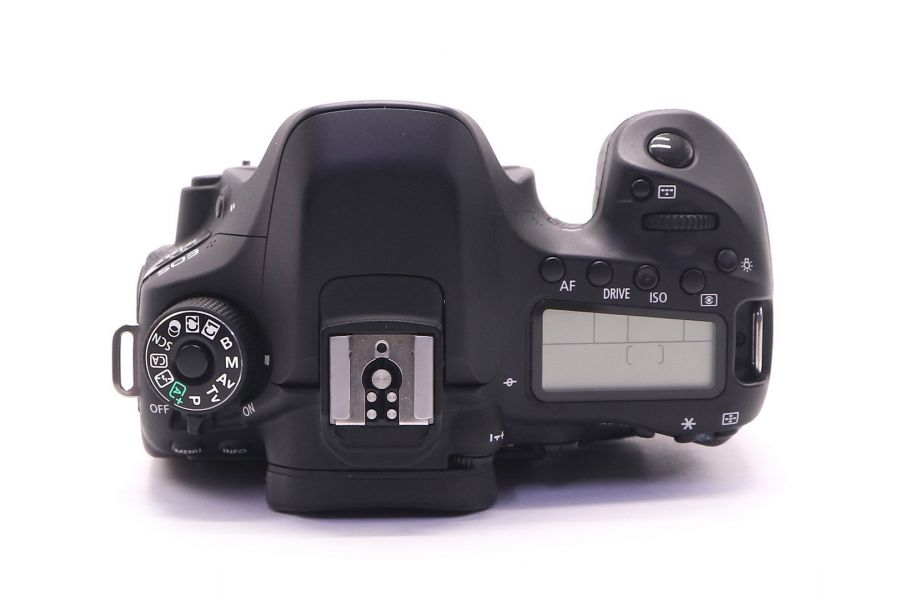 Canon EOS 80D body (пробег 2710 кадров)