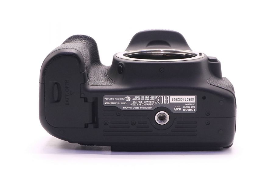 Canon EOS 80D body (пробег 2710 кадров)