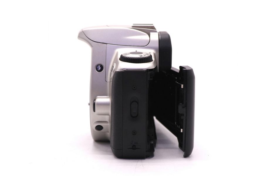 Малоформатная зеркальная камера Canon EOS 300 body 