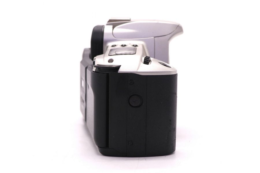 Малоформатная зеркальная камера Canon EOS 300 body 