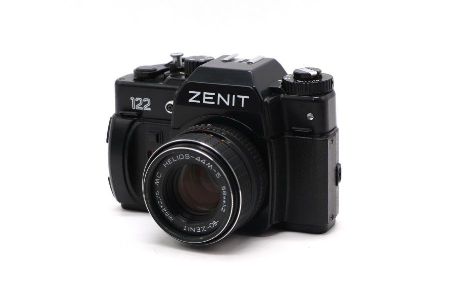 Зенит 122 в упаковке малоформатный фотоаппарат