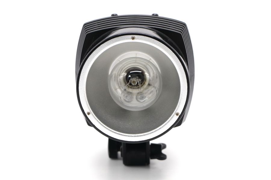 Студийная вспышка Falcon Eyes SS-110B