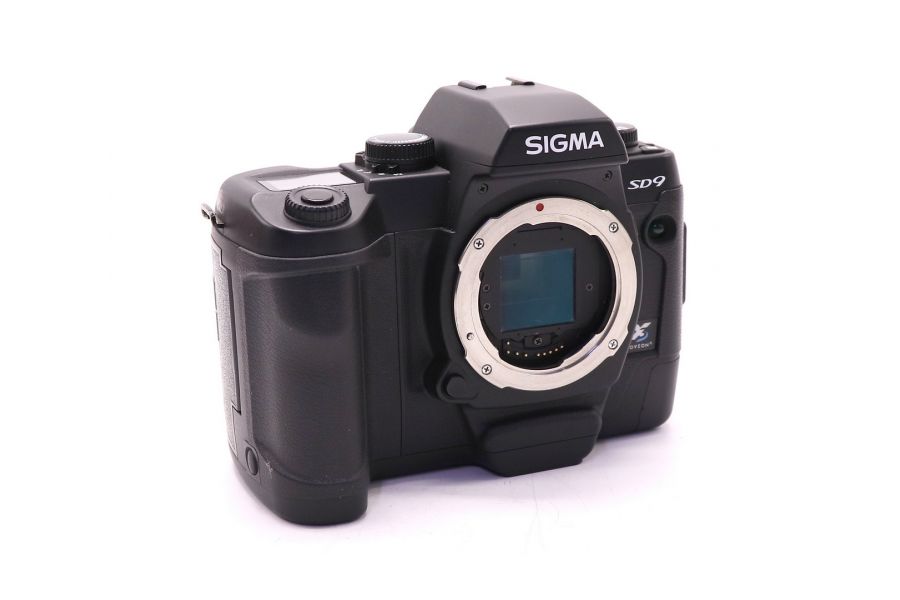 Sigma SD9 body цифровая зеркальная в упаковке 