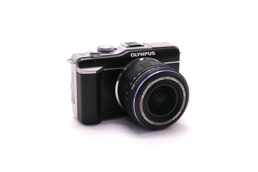 Фотокамера Olympus pen E-PL1 kit (пробег 4500 кадров)