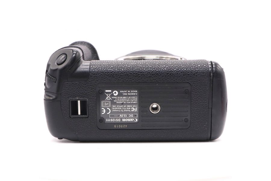 Canon EOS 1D Mark II N body (пробег 58510 кадров)