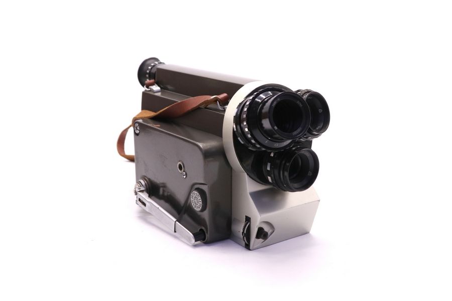 Кинокамера Киев 16У универсальный аппарат (СССР)