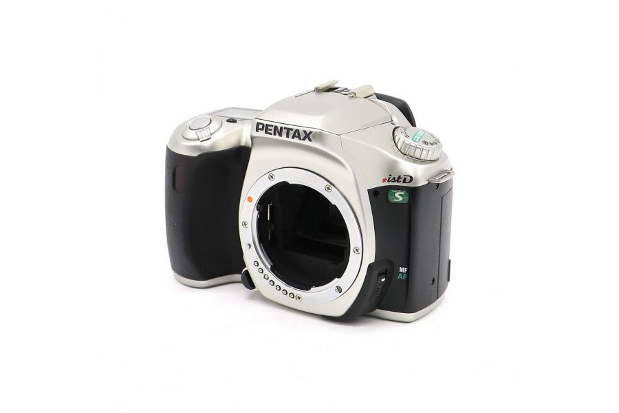 Pentax ist DS body в упаковке