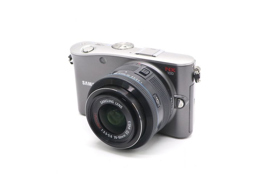 Samsung NX100 kit в упаковке