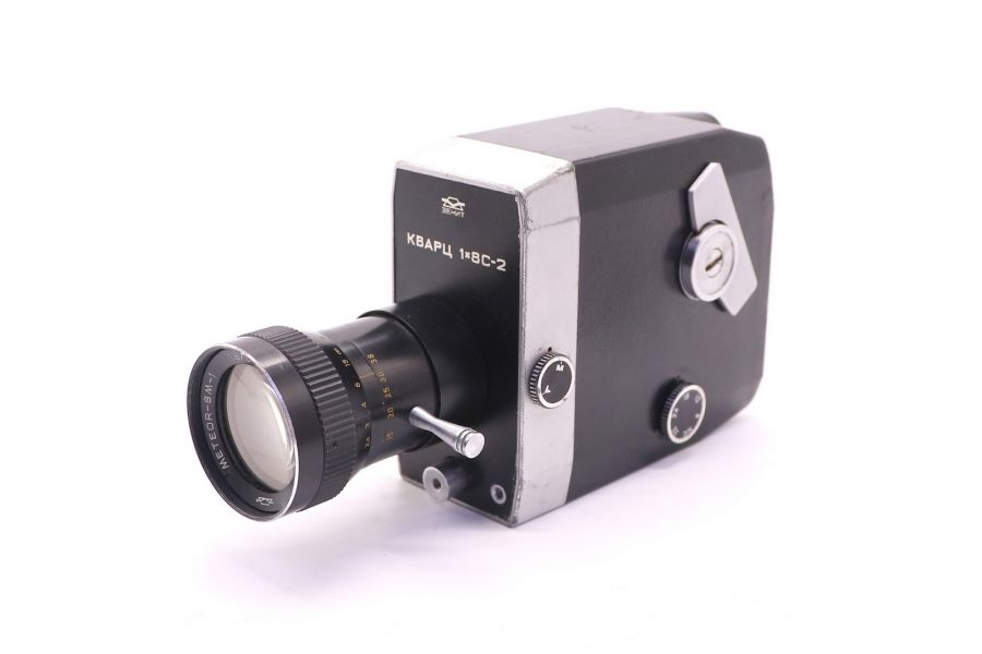 Кинокамера Кварц 1х8С-2 (СССР, 1988)