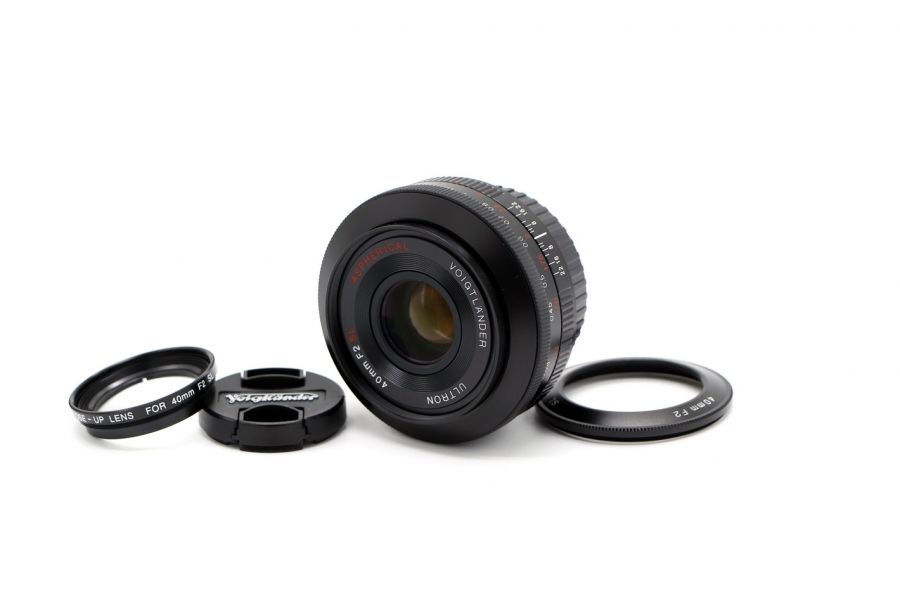 Voigtlander Ultron 40mm f/2 SL II Canon EF