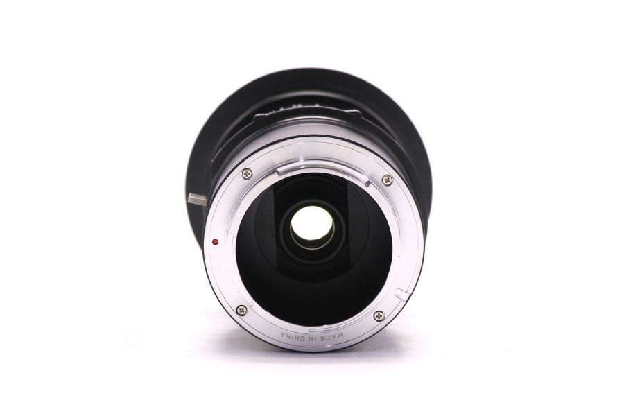 Laowa 15mm f/4 Wide Macro for Sony E в упаковке