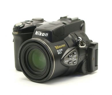 Nikon Coolpix 8700