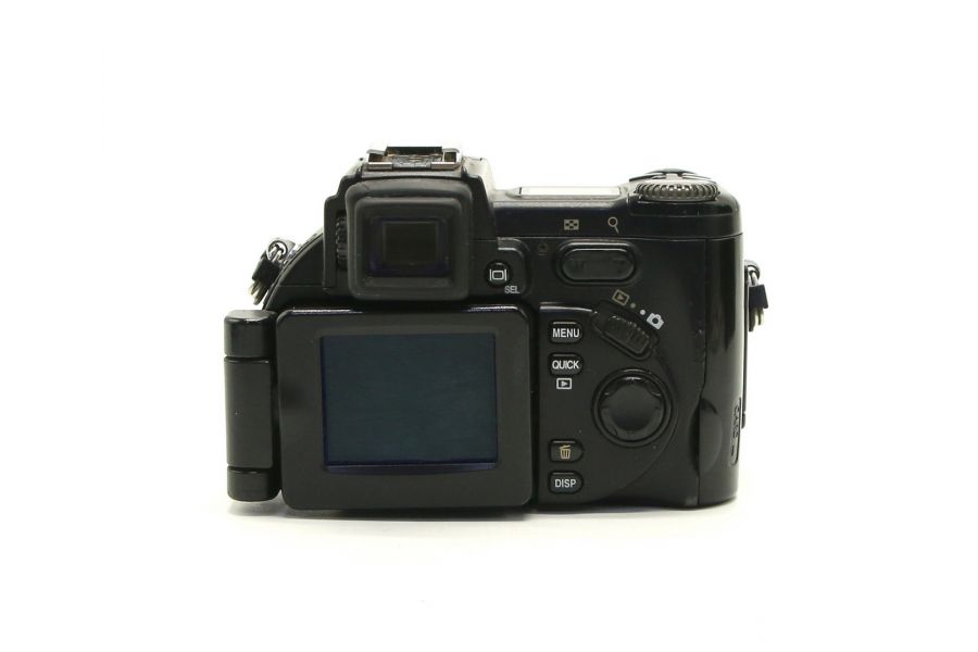 Nikon Coolpix 8700