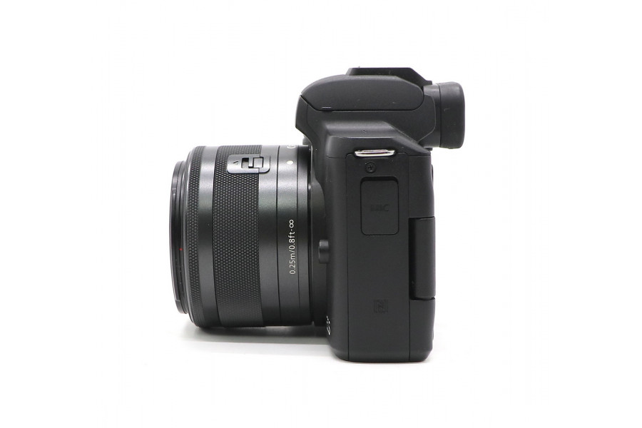 Canon EOS M50 kit в упаковке (пробег 1895 кадров)