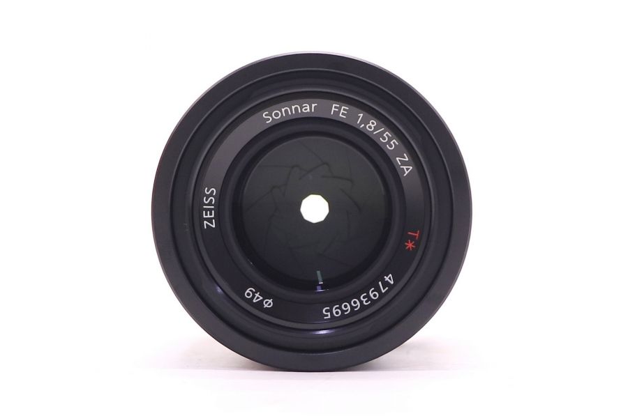 Sony Sonnar T* FE 55mm F1.8 ZA в упаковке