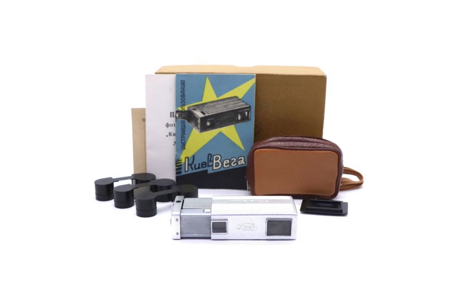 Советская миниатюрная камера Киев Вега в упаковке