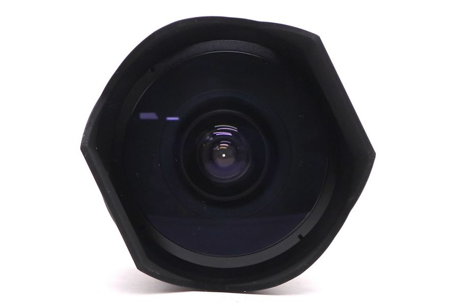 Sony 16mm f/2.8 Fisheye (SAL-16F28) в упаковке