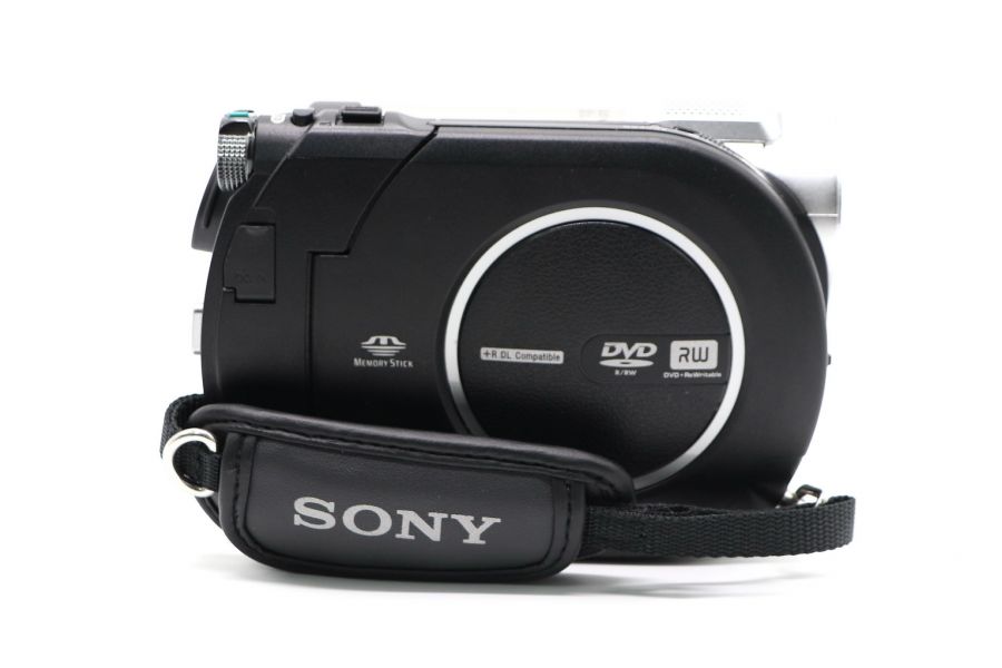 Видеокамера Sony DCR-DVD650E