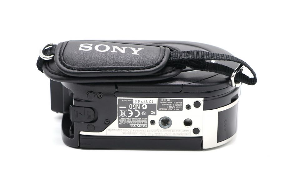 Видеокамера Sony DCR-DVD650E