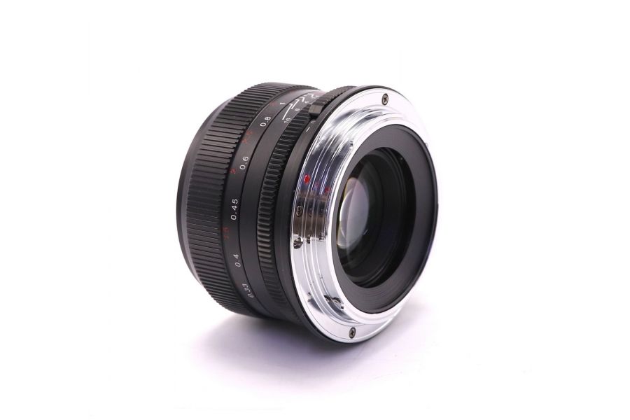 7Artisans 35mm f/1.4 III Canon EOS R в упаковке