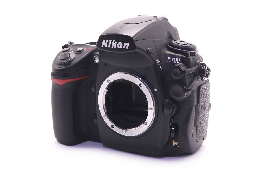 Nikon D700 body (пробег 154275 кадров)