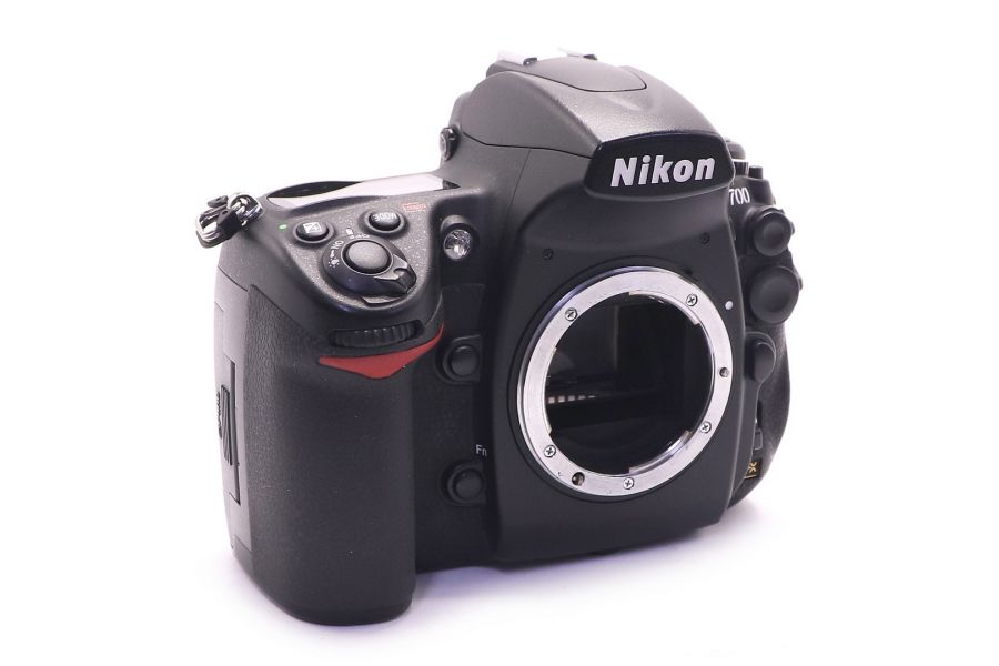 Nikon D700 body (пробег 154275 кадров)