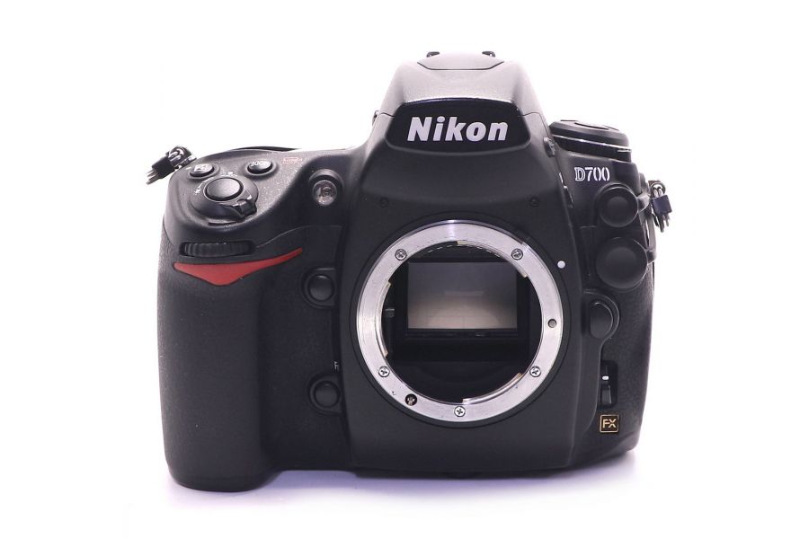 Nikon D700 body (пробег 154275 кадров)