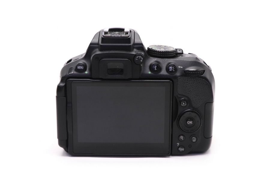 Nikon D5300 kit в упаковке (пробег 34100 кадров)