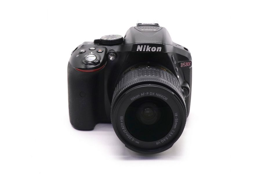 Nikon D5300 kit в упаковке (пробег 34100 кадров)
