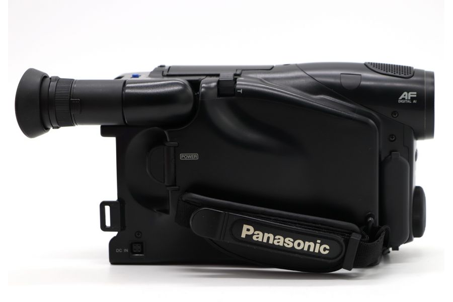 Видеокамера Panasonic NV-A3EN в упаковке