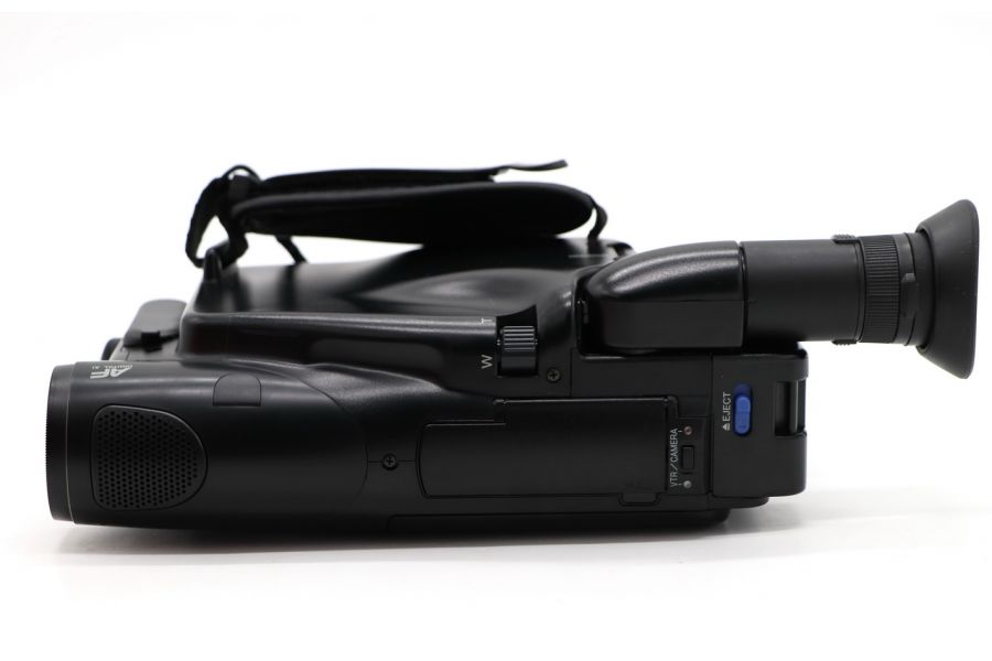 Видеокамера Panasonic NV-A3EN в упаковке