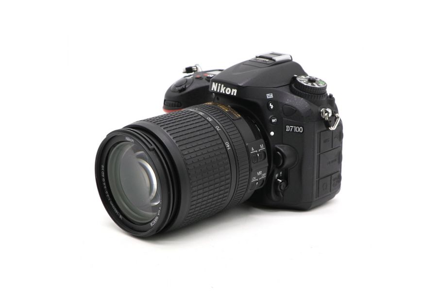 Nikon D7100 kit 18-140mm f/3.5-5.6G ED AF-S DX Zoom
