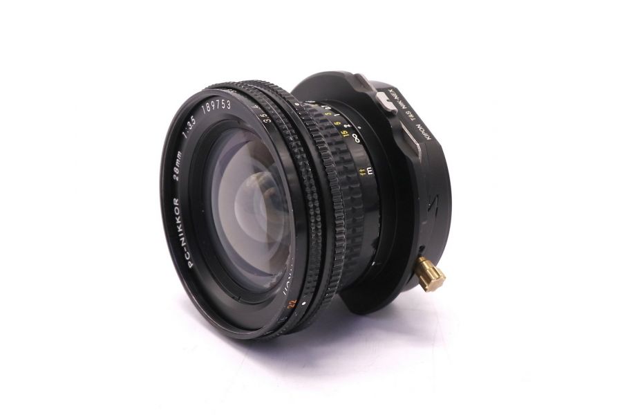 Nikon 28mm f/3.5 PC-Nikkor (Japan, 2006)