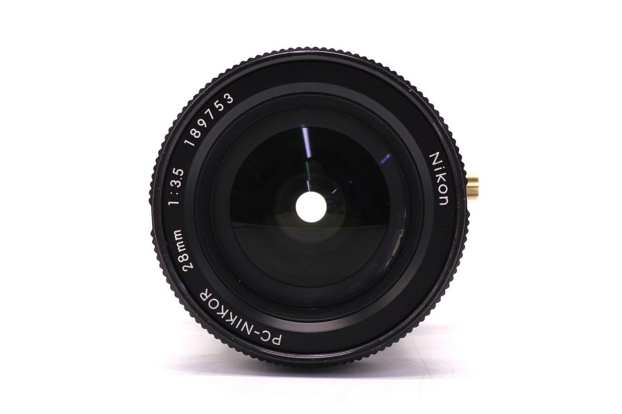 Nikon 28mm f/3.5 PC-Nikkor (Japan, 2006)