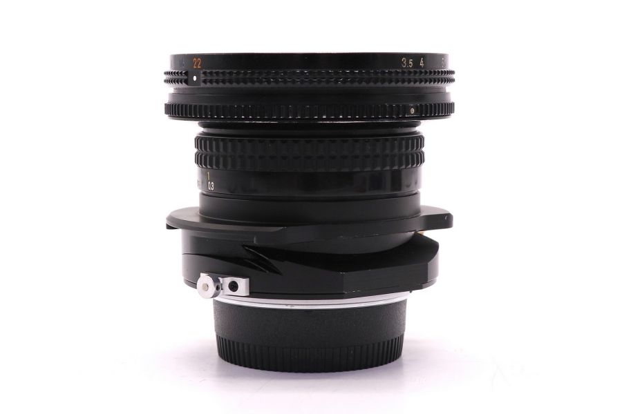 Nikon 28mm f/3.5 PC-Nikkor (Japan, 2006)
