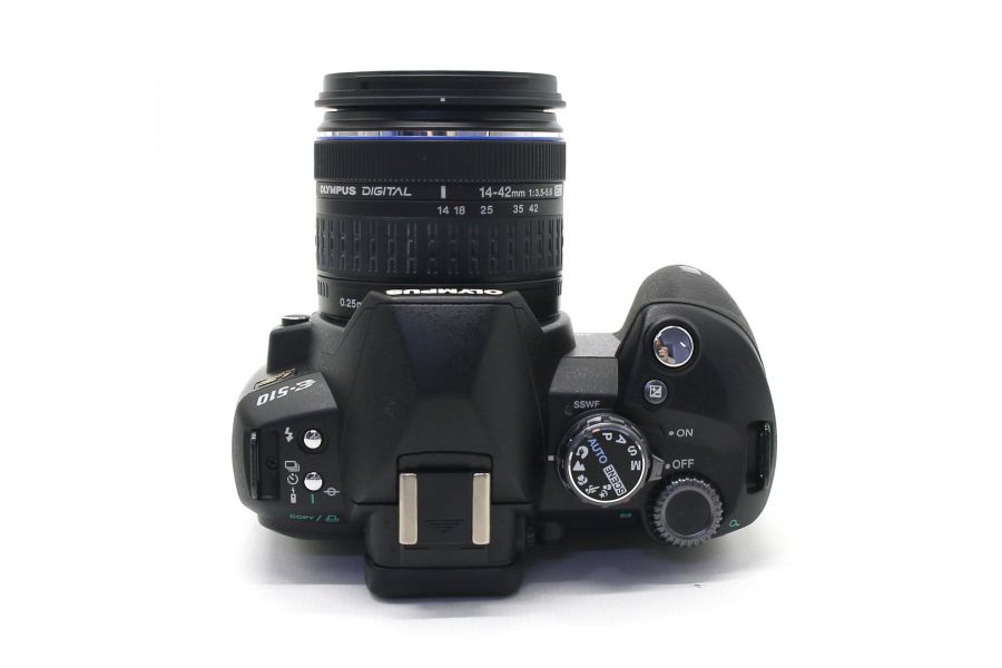 Olympus E-510 Double Zoom kit в упаковке (пробег 520 кадров)
