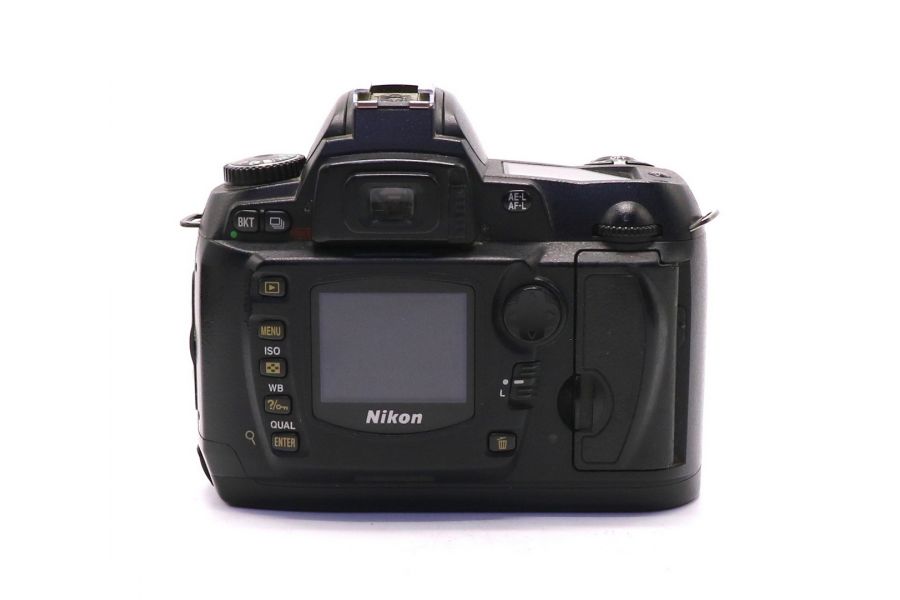 Nikon D70 body (пробег 35435 кадров)