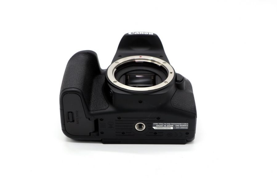 Canon EOS 850D body в упаковке