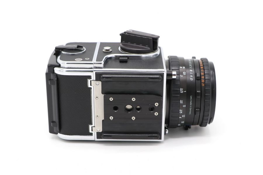 Hasselblad 503CW + Planar 2.8/80 T* Carl Zeiss 