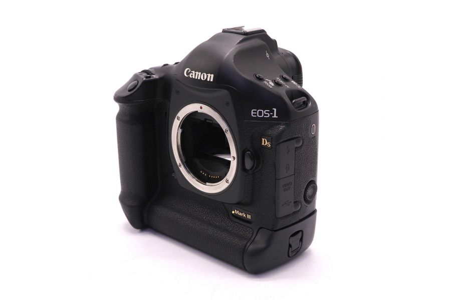 Canon EOS 1Ds Mark III body (Japan, 2007)