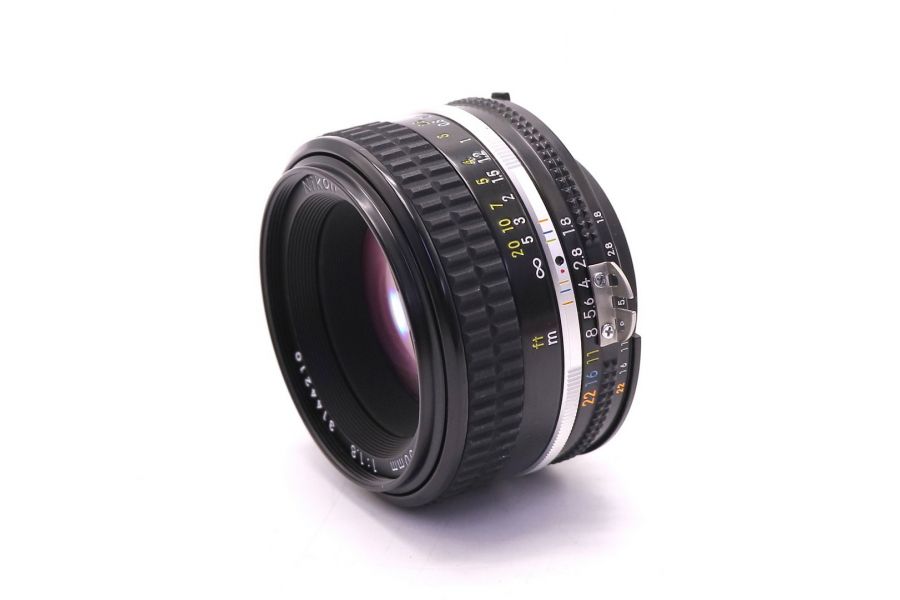 Nikon 50mm f/1.8 Nikkor в упаковке (Japan)