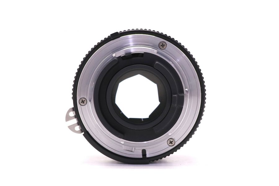 Nikon 50mm f/1.8 Nikkor в упаковке (Japan)