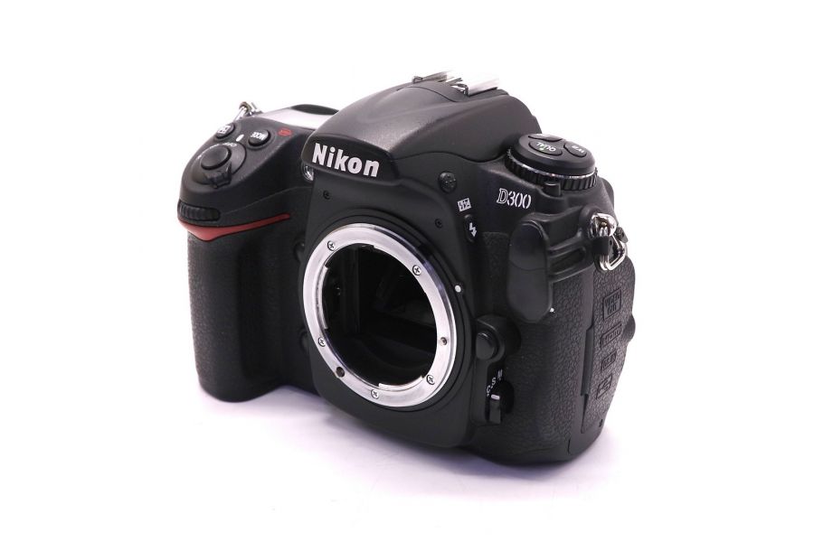 Nikon D300 body в упаковке (пробег 7250 кадров)