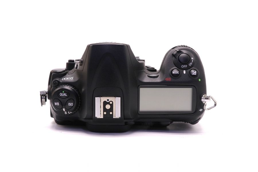 Nikon D300 body в упаковке (пробег 7250 кадров)