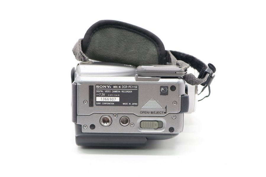 Видеокамера Sony DCR-PC115E