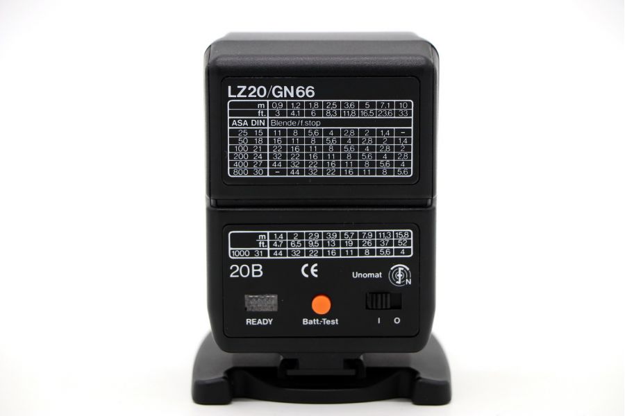 Фотовспышка Unomat 20B в упаковке