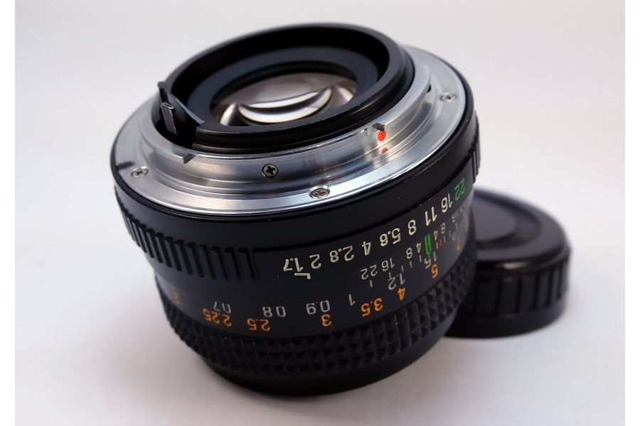 Revuenon Auto MC 1.7/50mm (Japan, 1984г.)