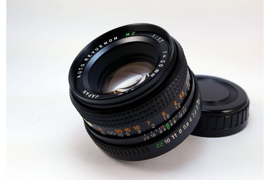 Revuenon Auto MC 1.7/50mm (Japan, 1984г.)