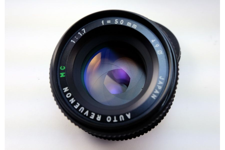 Revuenon Auto MC 1.7/50mm (Japan, 1984г.)