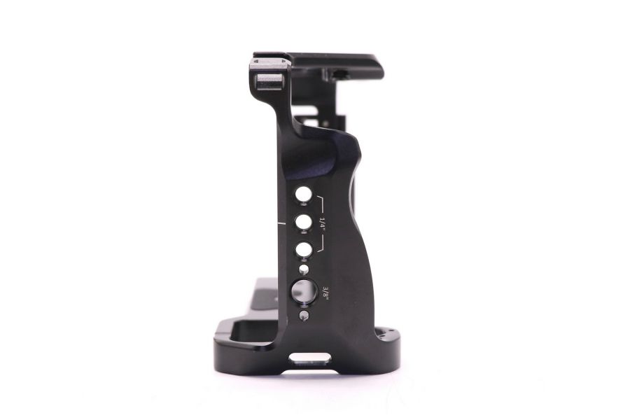 Клетка SmallRig 3667B для Sony A7R V / A7 IV / A7S III / A1 / A7R IV (2024)